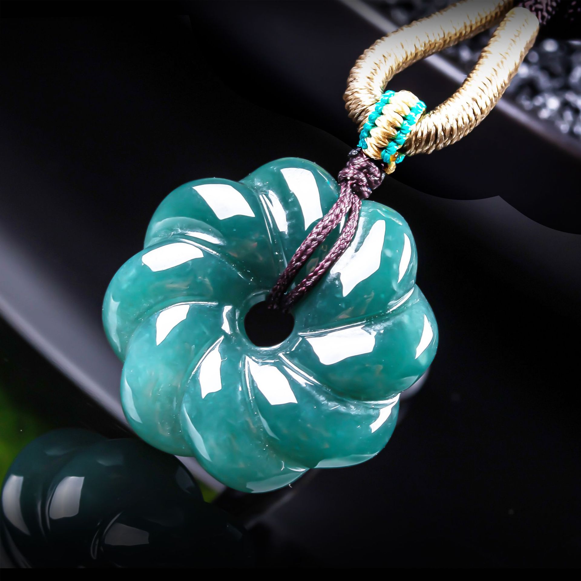Necklaces - Natürlicher burmesischer Jadeit-Blumenanhänger Halskette Accessoires Edelstein-Talismane