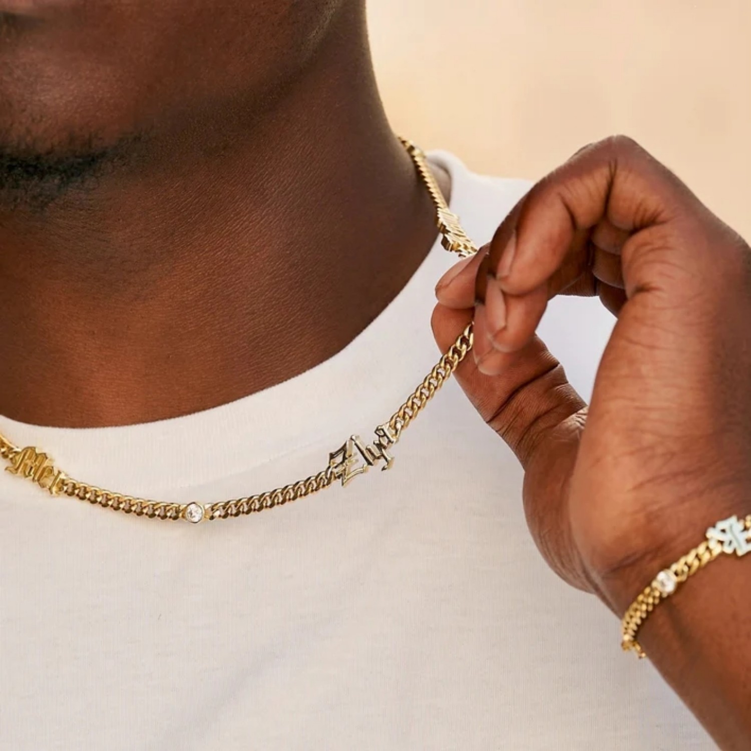 Cuban Link Chain 12Mm - Personalisierte Halskette mit altenglischem Namen und