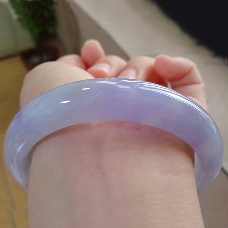 Natürliches, altes burmesische – Bracelets Bewertung und Preis