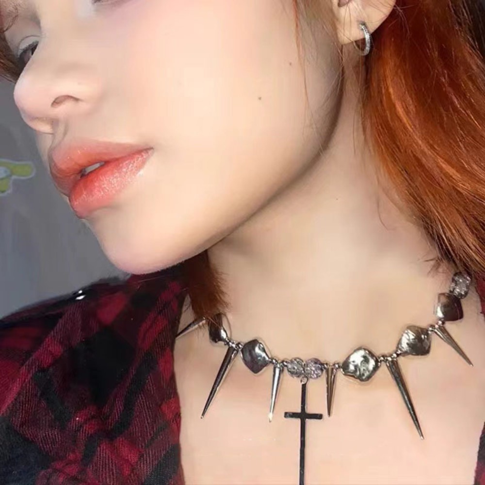 Y2K Subkultur Spike-Kreuz-Niet – Goth Punk Spike Choker Bewertung und Preis