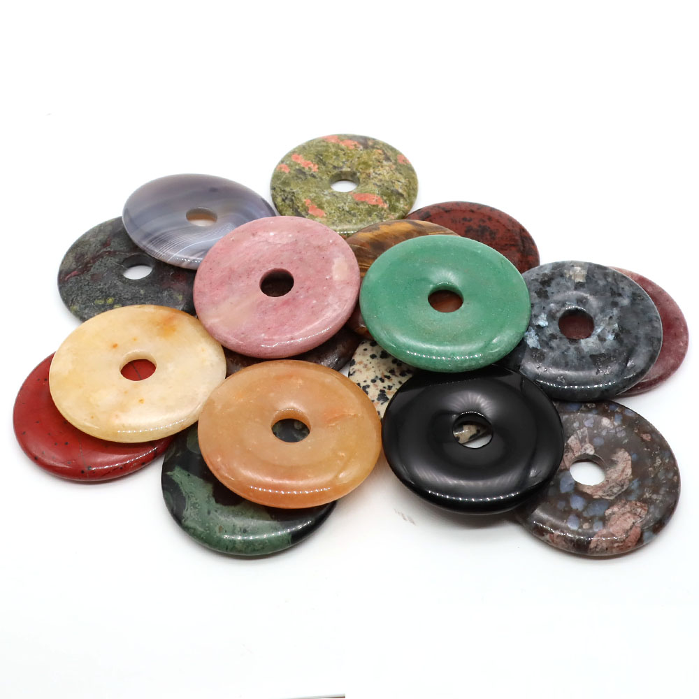 50mm Naturstein-Donuts mit gro – Crystal Pendant Necklace Natural Stone Bewertung und Preis